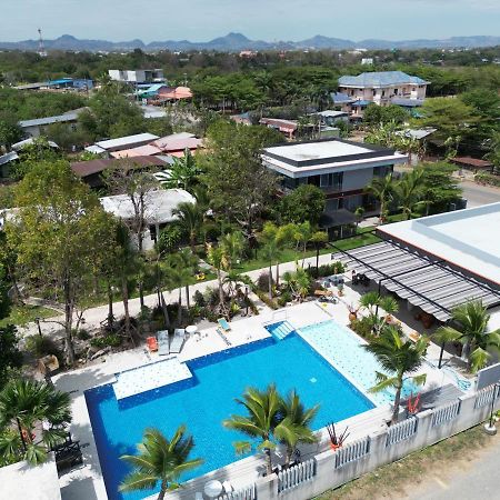 Sunset Resorts And Bar Ban Nong Chaeng  외부 사진