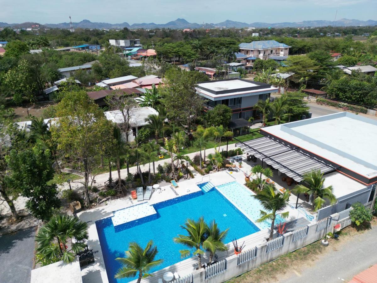 Sunset Resorts And Bar Ban Nong Chaeng  외부 사진